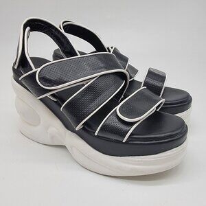 Delias Platform Sandals Size 8M Black White Straps Retro Y2K Look DEL 19-110